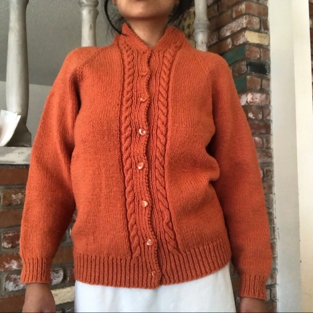 Vintage 1960s Wool Knit Buttoned Cardigan Sweater - Picture 5 of 11